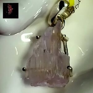 💯FIRM PRICE💯 KUNZITE, ON AN 🔥ITALIAN STERLING 18 INCH CHAIN. (NC-14 2976)